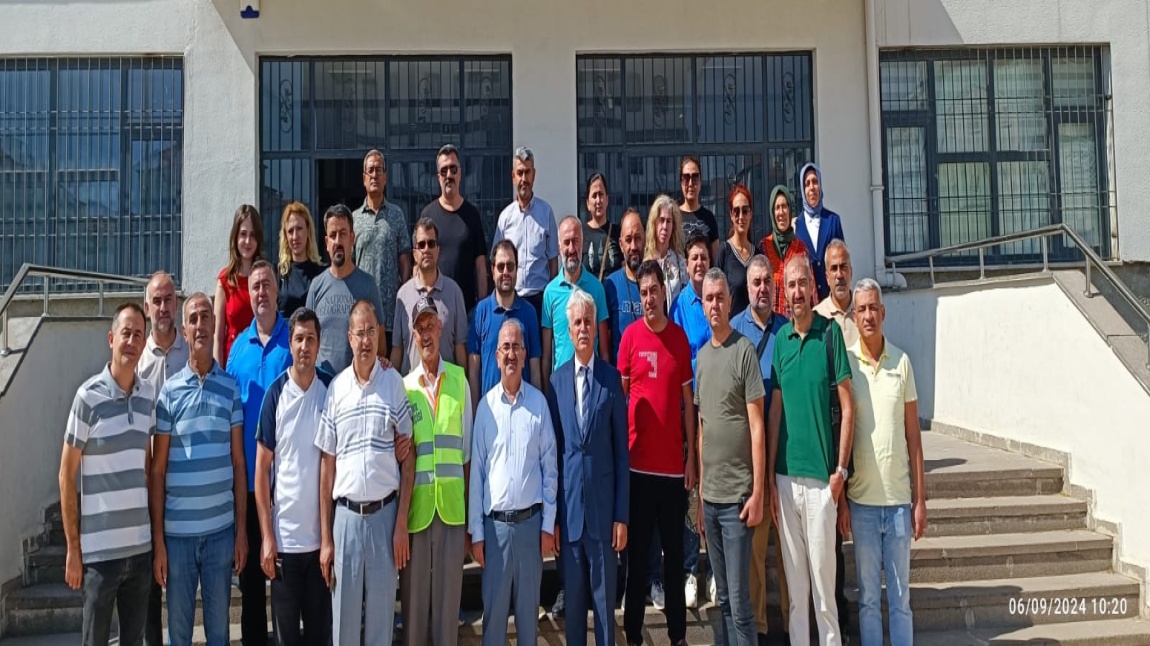 TOBB Fen Lisesi İdareci ve Öğretmenlerinin Okul Müdürümüz Mehmet ŞİMŞEK’i Ziyareti